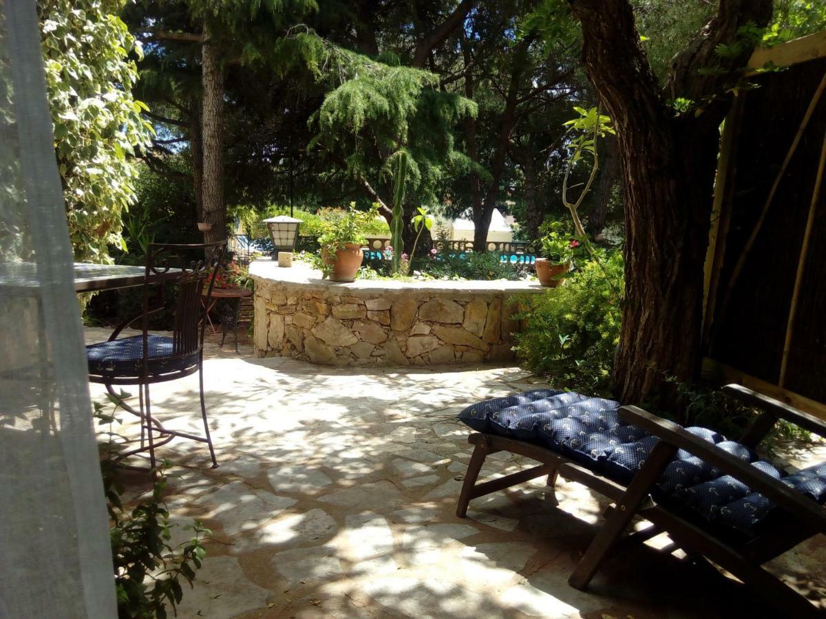 Le Paradis De Valerie Σετ Εξωτερικό φωτογραφία